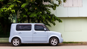 4 WAYS TO KEEP YOUR CAR’S INTERIOR COOLER THIS SUMMER